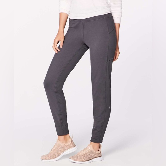 lululemon athletica Pants - LULULEMON Run On Jogger Pant Grey size 6